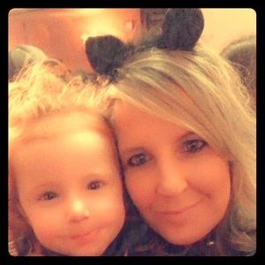 Meet your Posher, Carey